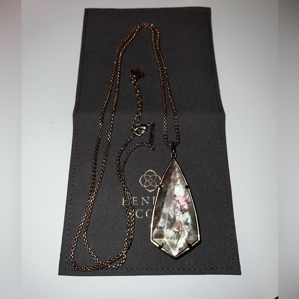 Kendra Scott Long Strand Rose Gold Necklace with Black MOP stone like new - Picture 3 of 5